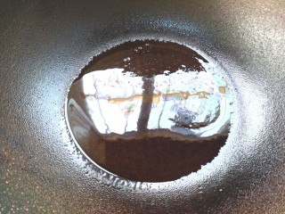 15、花蛤粉丝煲,起锅烧油