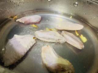 4、干锅麻辣鸡翅,鸡翅冷水下锅