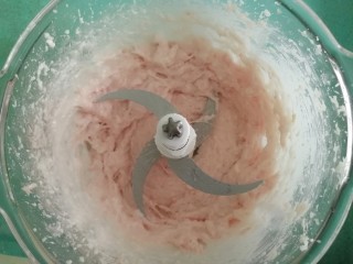 7、芋饺,绞好的肥肉