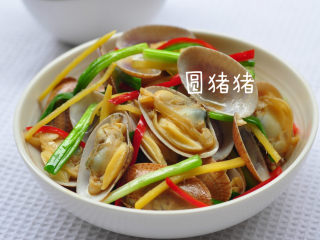 9、姜葱炒花蛤,成品