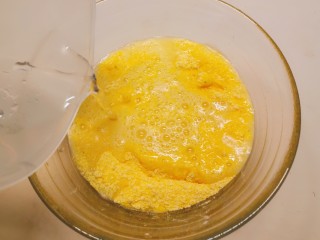 4、玉米面糊糊,水位超过玉米面粉