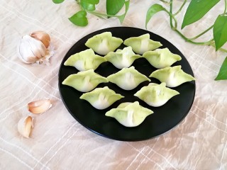 19、猪肉白菜水饺,煮饺子去了。