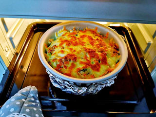 14、西胡芦蛋糕,表面上色即可