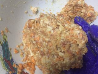 9、元气馄饨,摔打上劲