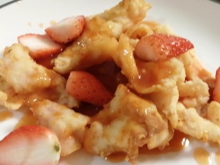 9、糖醋虾片,真的超级好吃。