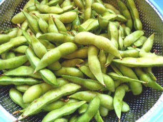 7、香辣毛豆,毛豆捞出备用