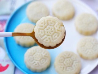 17、冰皮月饼,赶紧做起来吧。