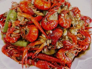 1、蒜香小龙虾,蒜香小龙虾