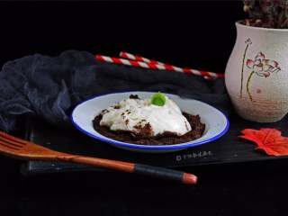 11、鲜奶麻糬,道美味可口的奥利奥鲜奶麻薯就做好了，希望大家能够喜欢