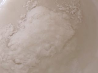 12、莴笋炒木耳,一勺淀粉 用于勾芡