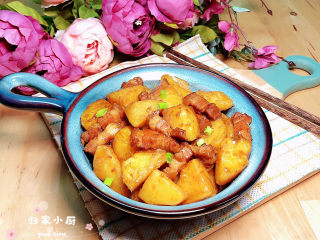 16、红烧土豆,配上一碗米饭,美极了!