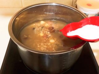 13、传统腊八粥,加入白砂糖