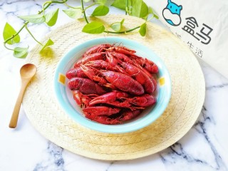 15、爆炒咖喱小龙虾,小龙虾的香味特别诱人。