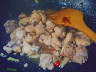 17、三黄鸡炖土豆,还有2勺生抽