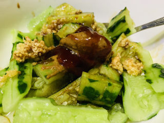 17、蒜泥黄瓜,加蚝油