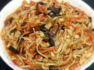 7、鱼香金针菇,如图，成品