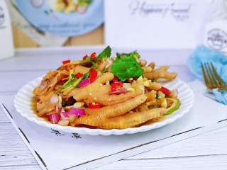 19、百香果柠檬鸡爪,腌制好的百香去骨鸡爪登场啦！