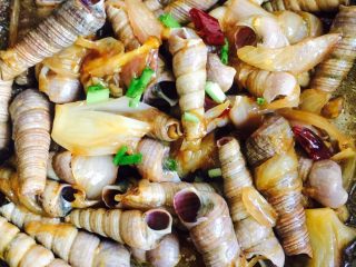 18、下酒菜～爆炒钉螺,再次翻炒均匀即可