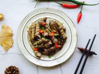 19、下酒菜～爆炒钉螺,装在自己喜欢的器皿