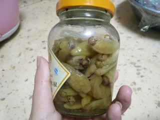 6、百香果泡鸡爪,还有泡椒