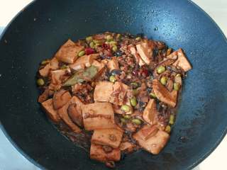 16、杭州-酱烧土豆腐,转大火收汁即可