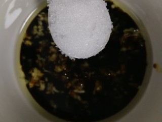 12、蓑衣黄瓜,加糖提鲜。