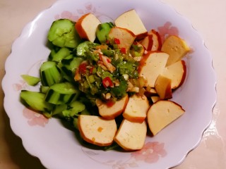 13、凉拌素鸡,按自己口味添加