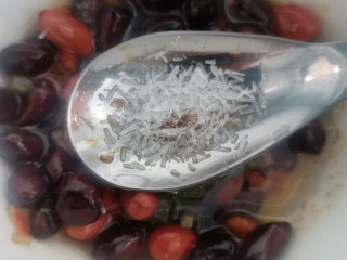 10、浇汁秋葵,加味精