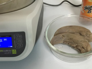 6、糟卤门腔,煮完取出放入密封碗内