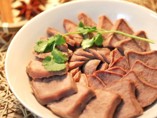 9、糟卤门腔,装盘