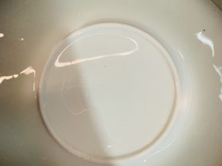 19、凉拌三丝,盘子盖住浸泡2小时。没有淘米水泡清水也行。