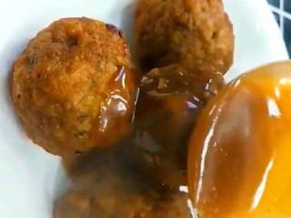 11、红烧狮子头,琳在上面