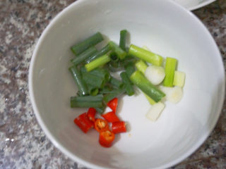 10、苦瓜炒腊肉,还有少许的红米椒