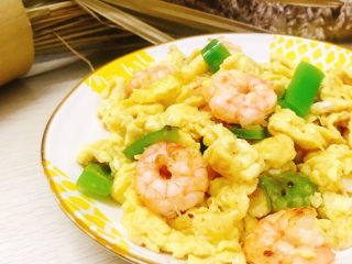 17、虾仁跑蛋,装盘食用