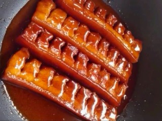 14、啤酒五花肉,啤酒红烧肉做好了