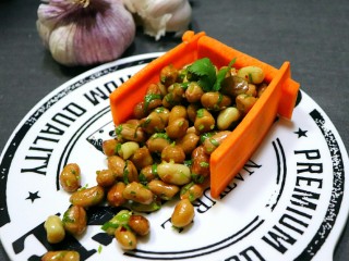 11、超下酒菜之香菜花生米,这个拌花生米最适合当下酒菜了