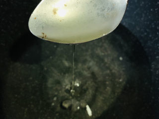 6、凉拌素鸡,少许油