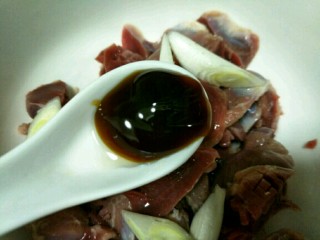 9、香辣鸡胗,耗油