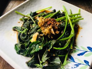 13、凉拌红薯叶,清香适口、夏天解暑小菜。