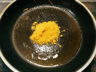 11、蛋黄南瓜,中小火翻炒