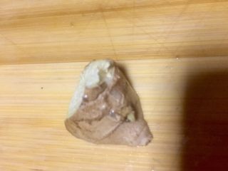 9、虾仁什锦蛋炒饭,老姜洗净准备切末