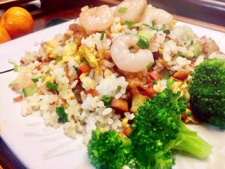 34、虾仁什锦蛋炒饭,不论品相还是味道都是打call的说????????????