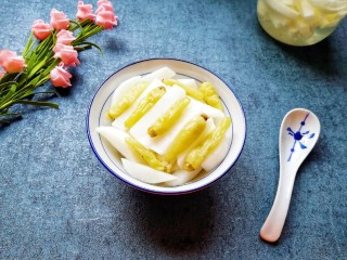 11、泡椒萝卜条,成品。