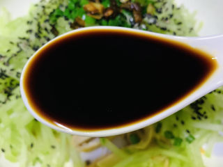 16、凉拌腐竹黄瓜,加酱油