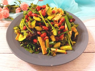 21、黄瓜腐竹大拌菜,成品图