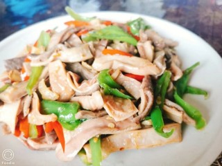 14、爆炒猪肚,可以炒菜还可以留碗汤暖胃