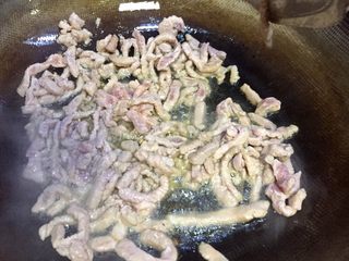 11、川菜版~鱼香肉丝,八层热下肉丝迅速炒散