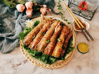 16、椒盐皮皮虾,即食