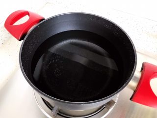 14、虫草花芝麻菜拌鸡丝,重新煮一锅水