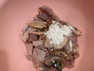 5、生炒鸡,1勺生粉